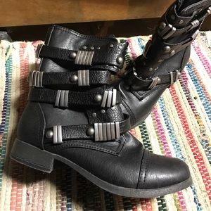 American Eagle strappy combat boots 7